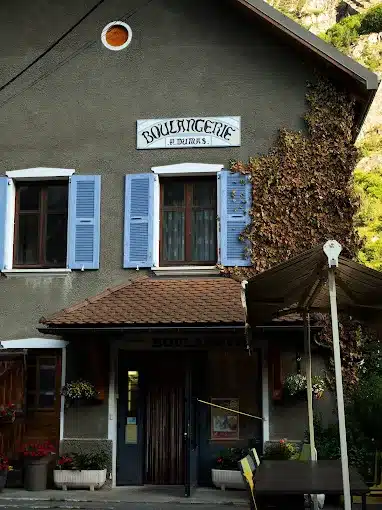 Devanture magasin Le Roux Boulangerie Dumas